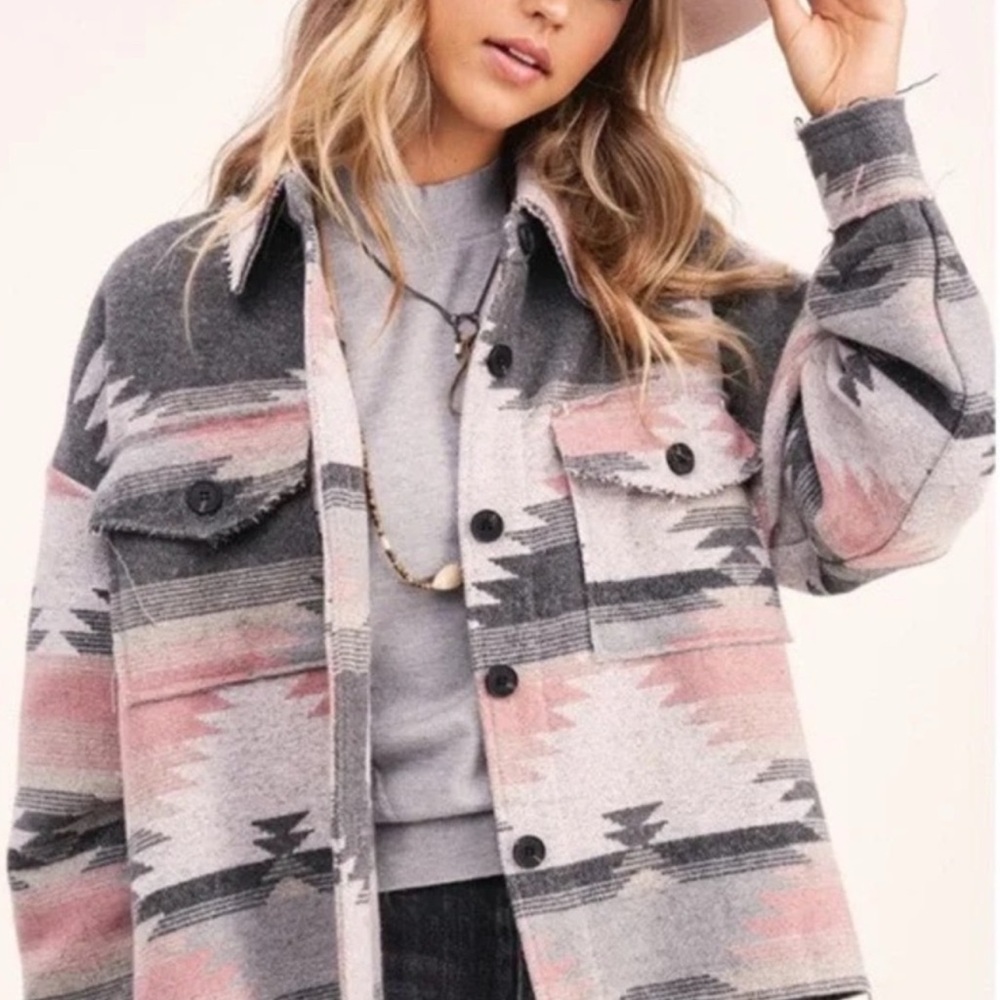 LA MIEL Aztec Print Button-Up Shacket in Pink & Gray